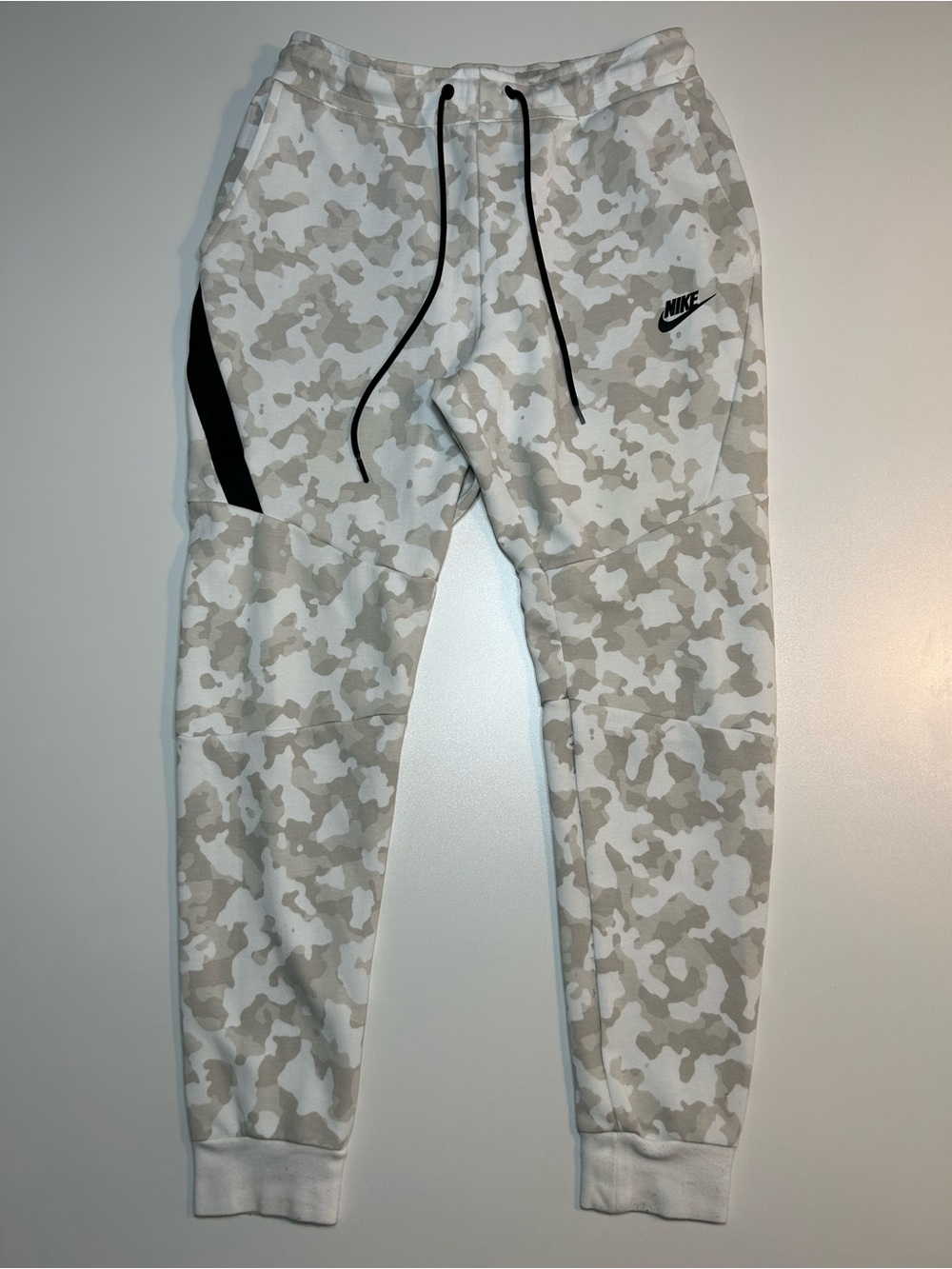 Nike Sportswear Tech Fleece Joggers Summit White Camo Printed Sweatpants Slim